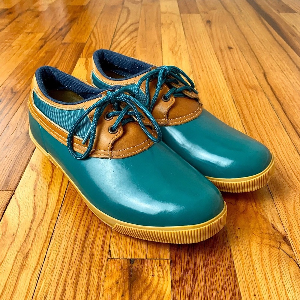 REI teal rain boots in great vintage condition.